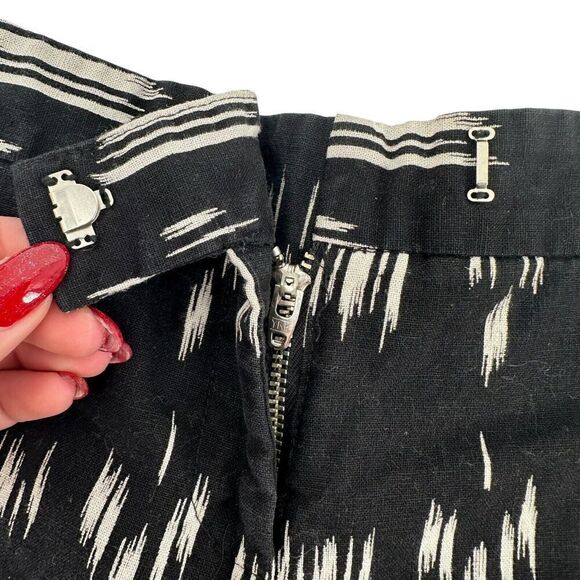 Derek Lam 10 Crosby Linen Shorts Size 4 Black Patterned Bohemian Classic Cuffed - Picture 2 of 6